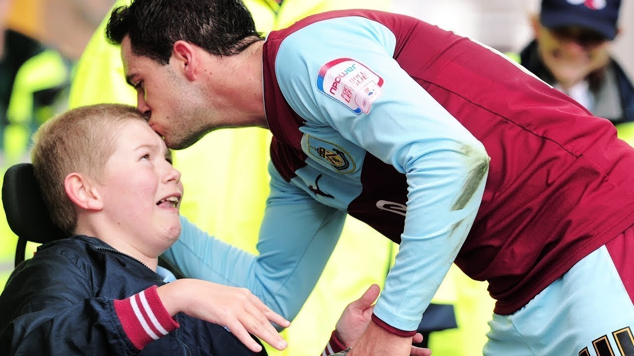 RESPECT MOMENTS IN FOOTBALL