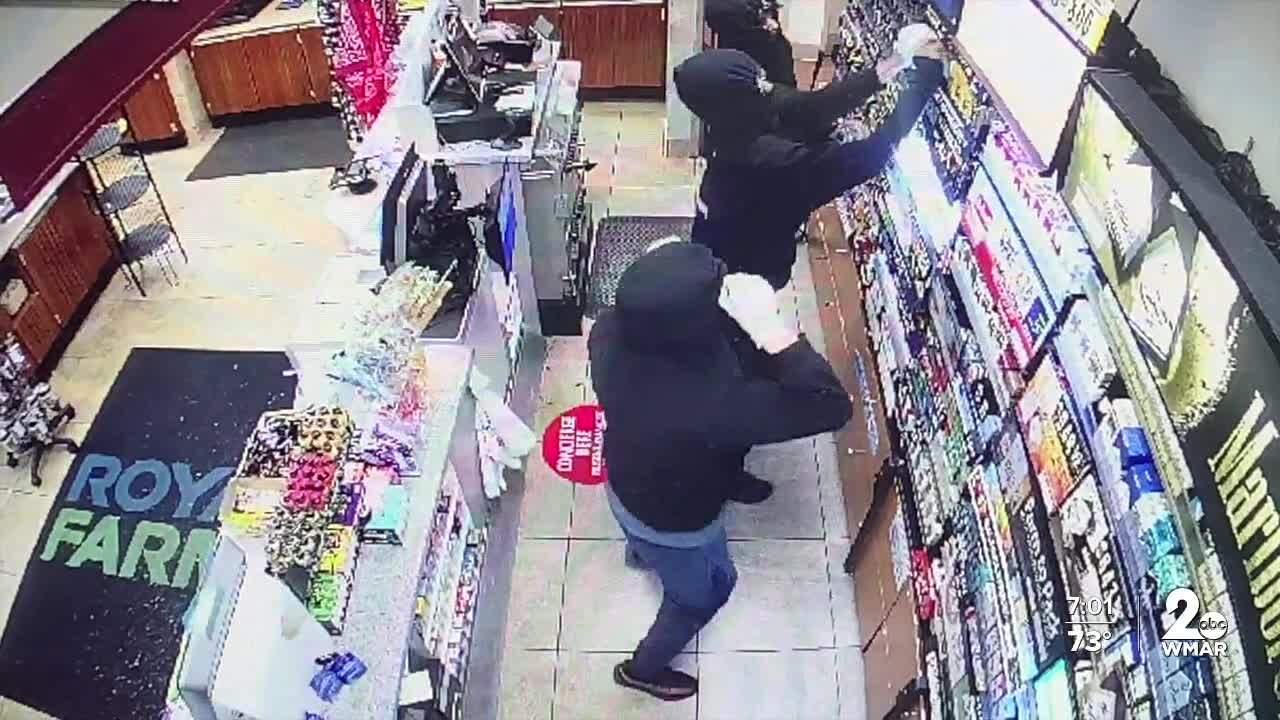 Police seek Royal Farms burglars, suspects targeted store on Falls Road