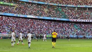 Gol do Vasco na Arena Fonte Nova visto de dentro do campo