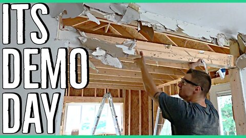 Tearing the Kitchen apart for the Remodel ||DIY Kitchen Renovation||