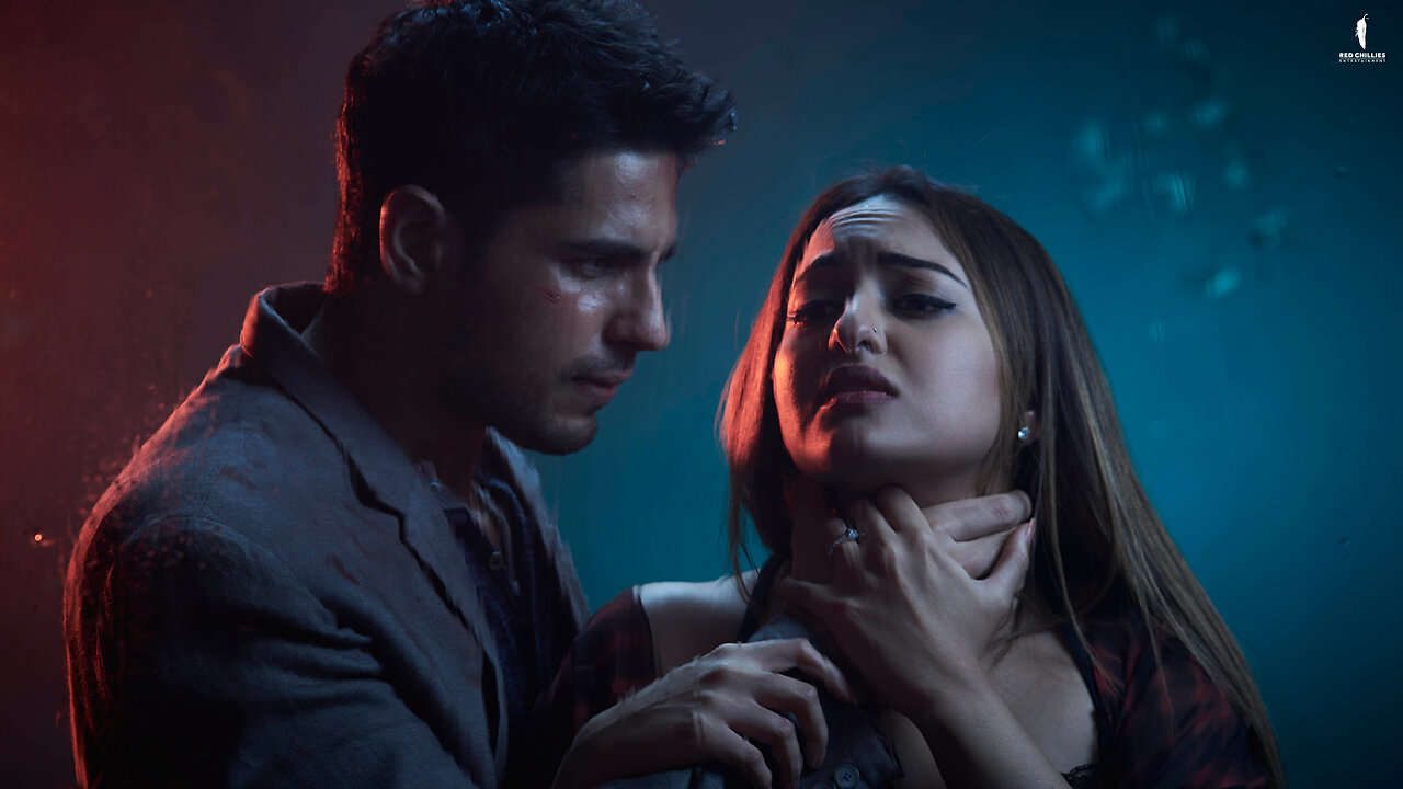 Unfaithful housewife tries to seduce suspected murderer movie recap