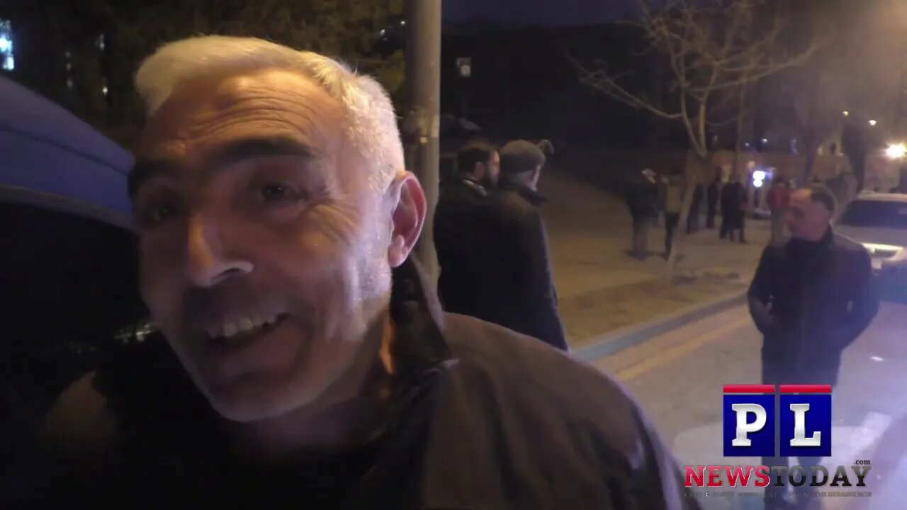 Greek Whose Son Died Fighting Azerbaijan Protests Against Armenian PM