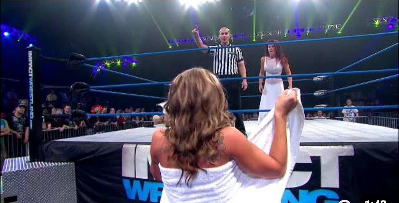 The knockout evening gown match: madison Rayne vs Angelina love