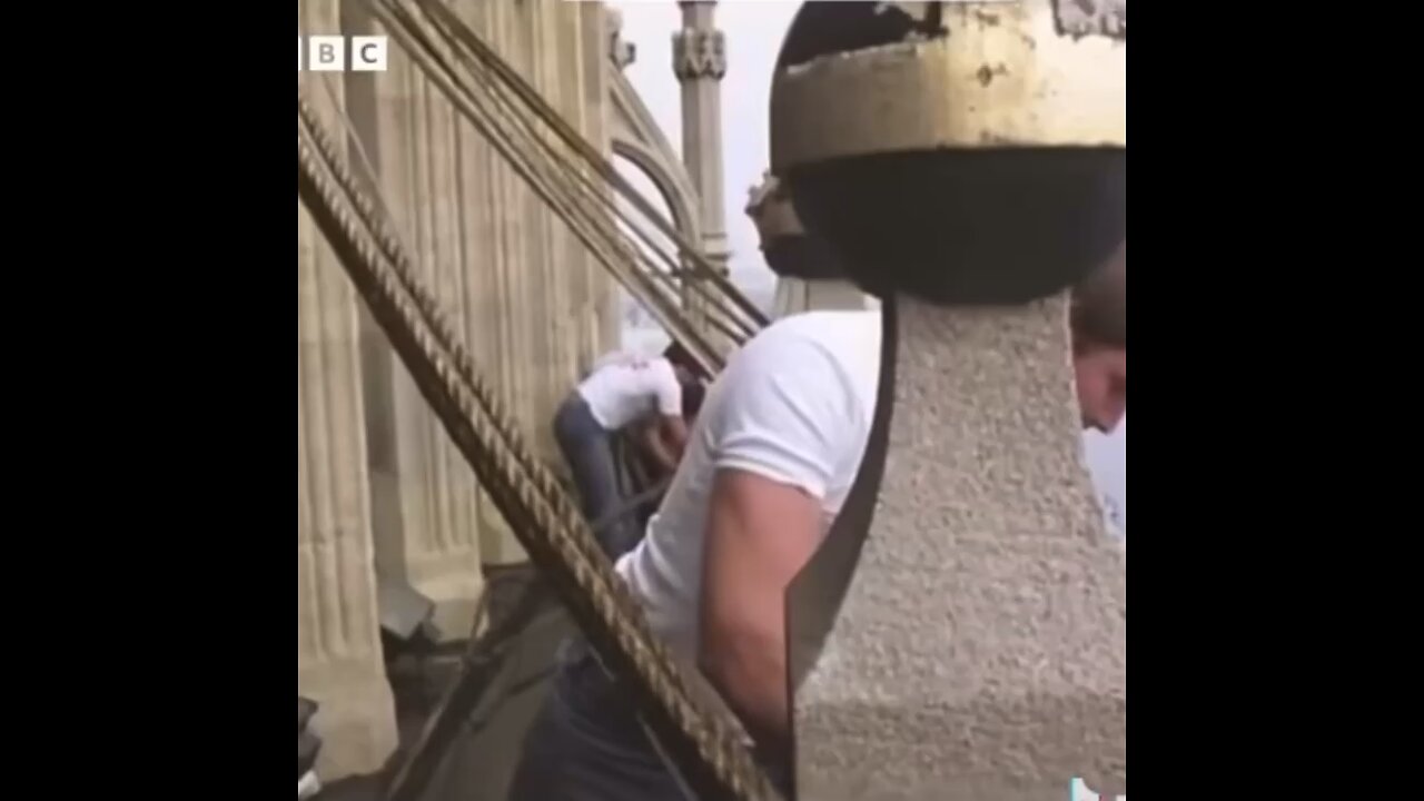 1980 peter duncan cleaning big ben