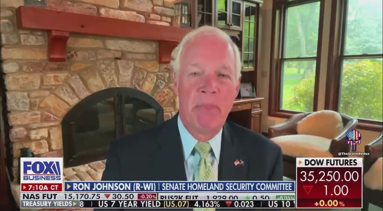 LE SÉNATEUR DU WISCONSIN JOHNSON PASSE SUR FOX NEWS