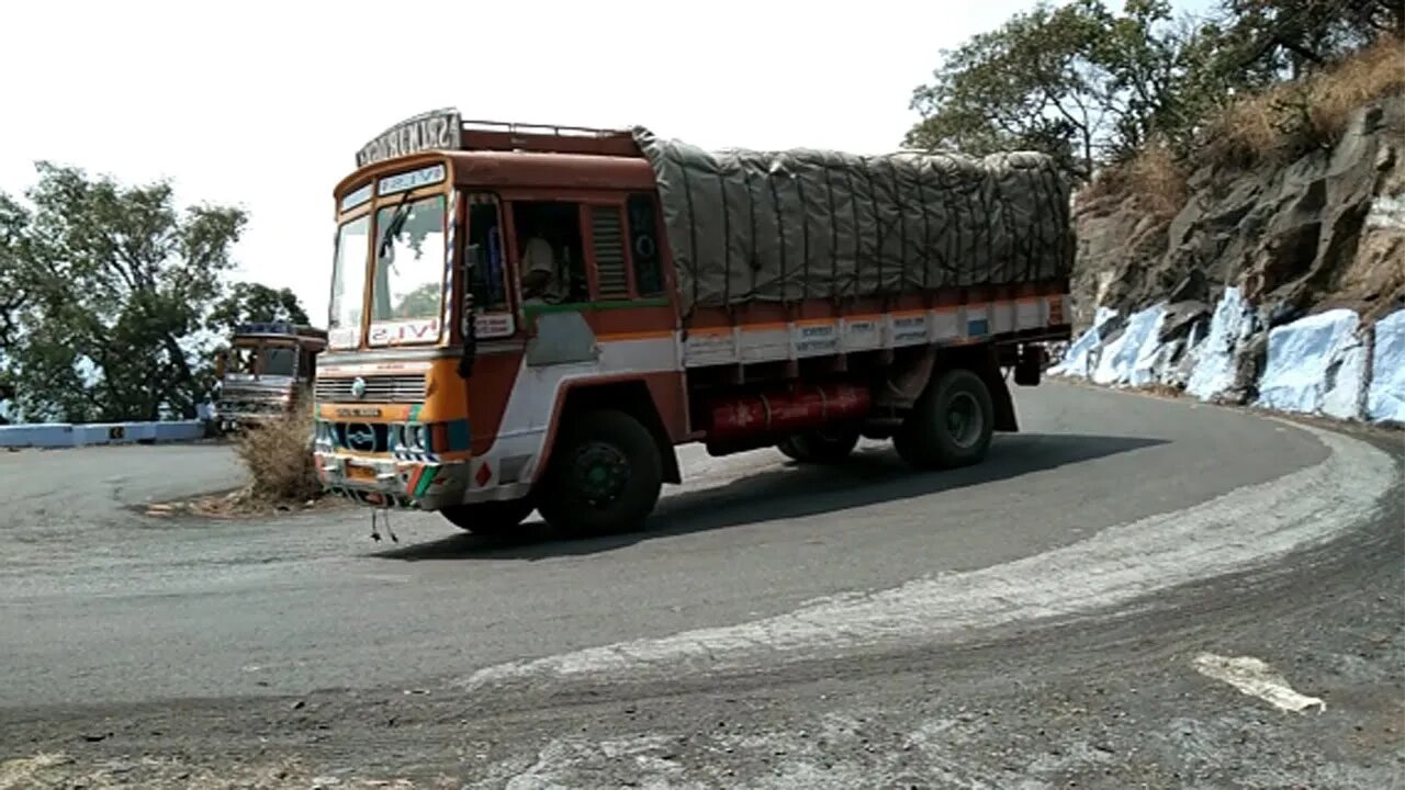 Heavy Load Lorry and Heavy Load truck Turning 7/27 Hairpin Bend Road at Dhimbam Hills