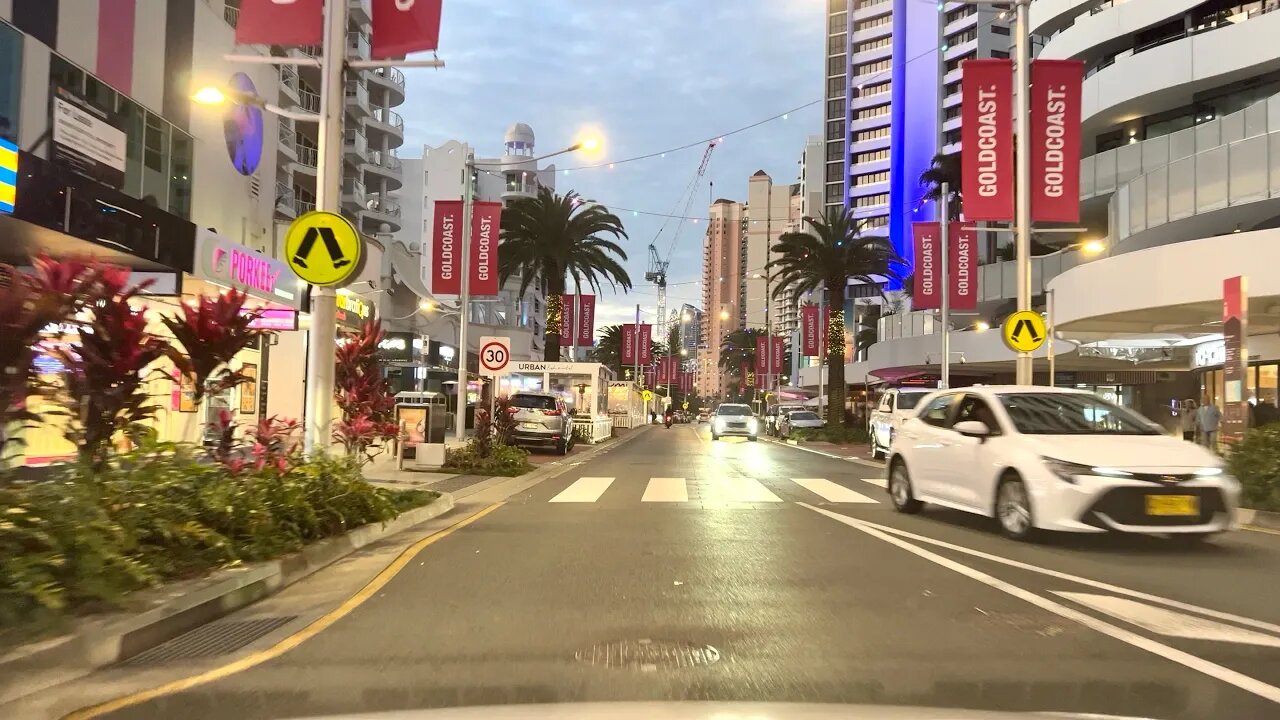 Mesmerising Evening Drive in Broadbeach || Gold Coast