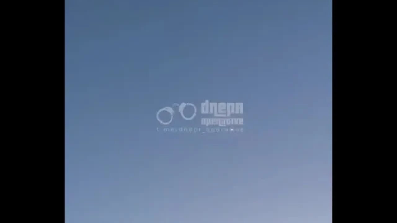 Russian cruise missiles break through enemy air defenses on approach to #Dnepropetrovsk.
