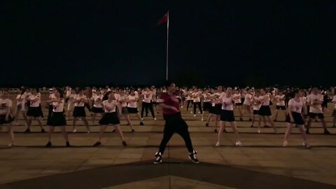 经典舞曲《浪漫樱花》，多少80、90后的回忆，百人齐舞太好看了~【順能炫舞團】