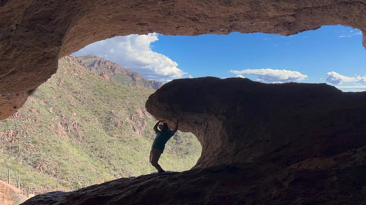 The Hike and How to get there. The Wave Cave