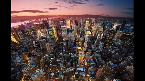 Beautiful view of New York City in a beautiful and cold sunset