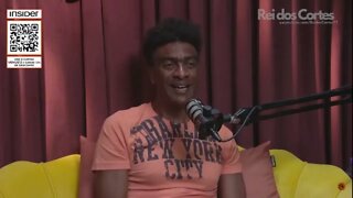 COMO É FICAR CARA A CARA COM UM TUBARÃO