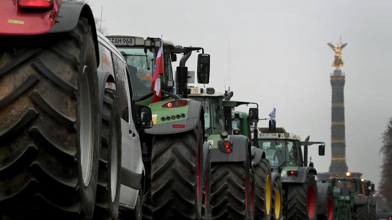 Berlin / Germany - Large demonstration demands 'Good food instead of profits' - 21.01.2023