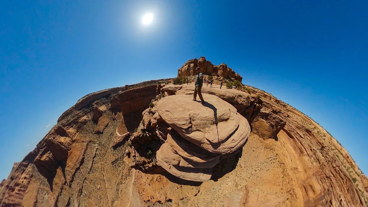 Overland Camping Temple Mtn Canyonlands