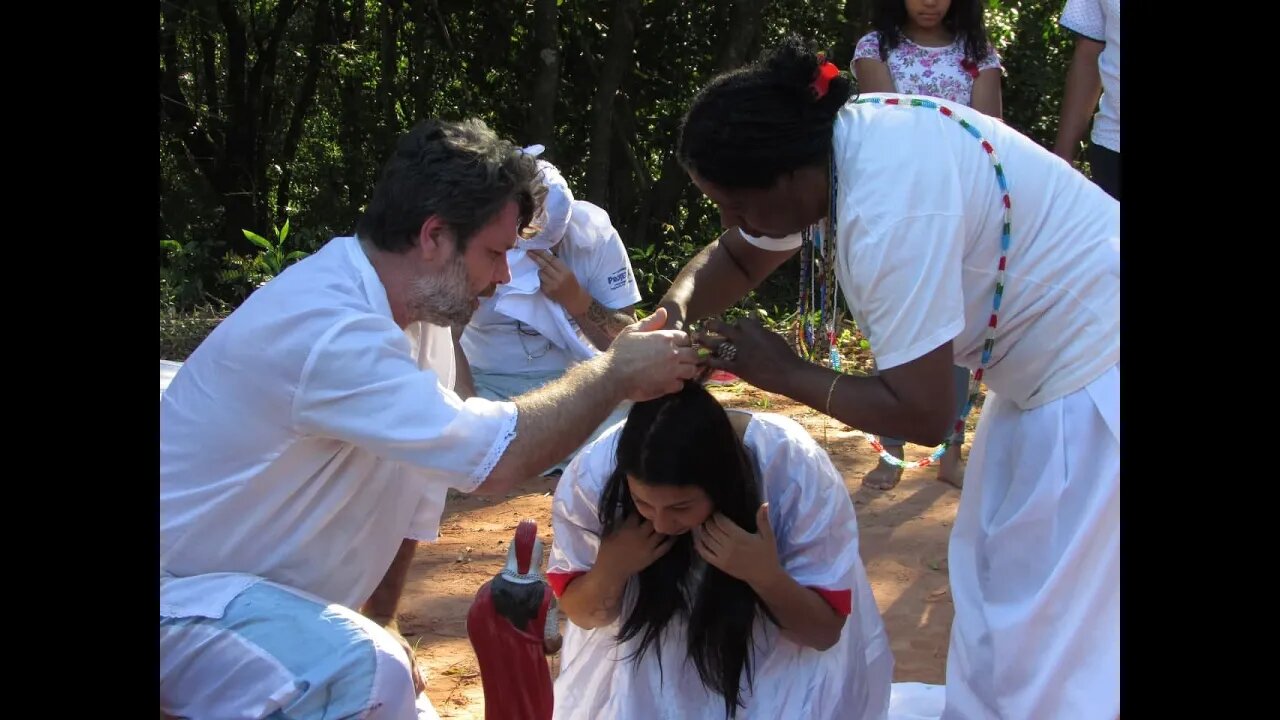 Quando se troca de terreiro, tem que refazer todos os rituais novamente
