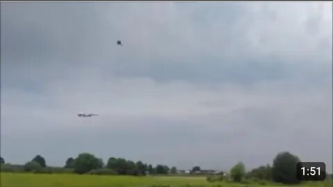 Encounter Between Russian Su-27 Fighter Jet With 30mm And Ukrainian Su-24 Bomber From Close Range