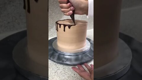 Make a chocalate cake #fyp #foryoupage #baker #baking #cake #cakedecorating #foryou #chocolate