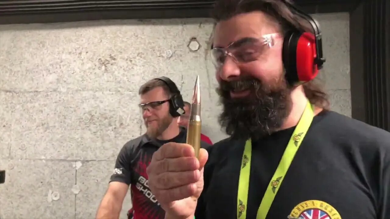 MACHO TOXICO ATIRANDO EM BUDAPESTE OXENTE NA HUNGRIA