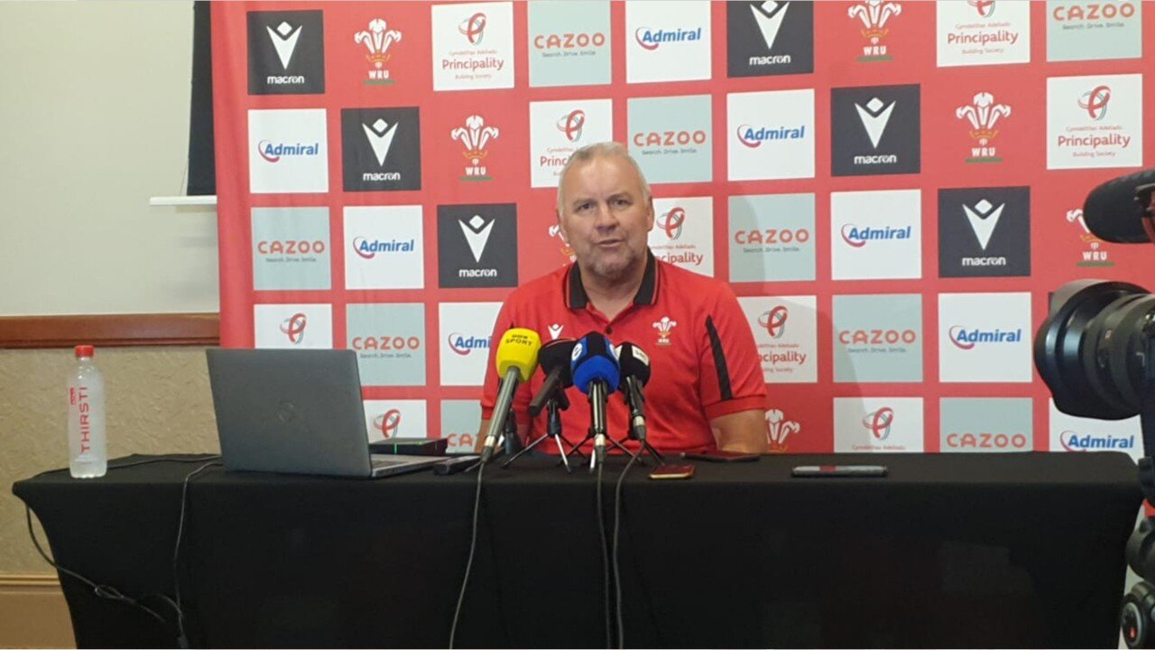 Wayne Pivac on Boks