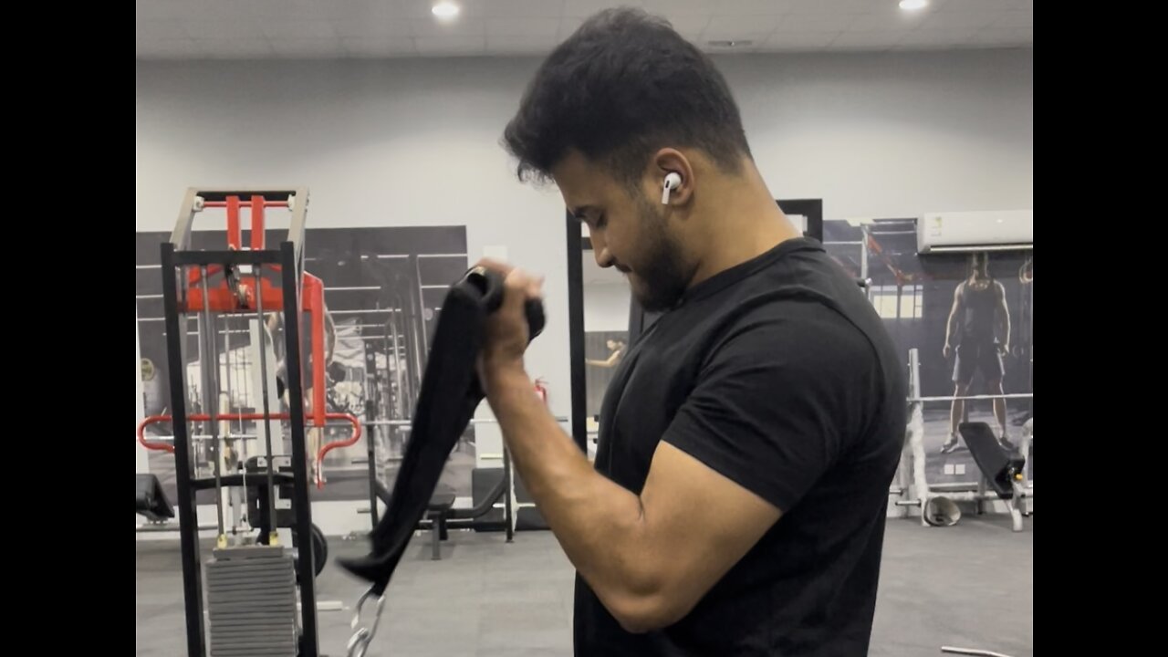 Biceps training for growth