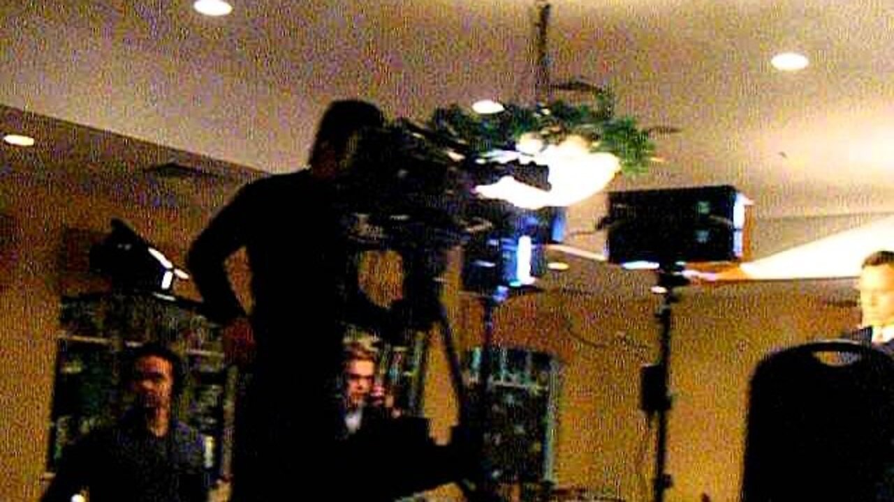 The final clip as Stacy and I leave the Santorum post election event.AVI