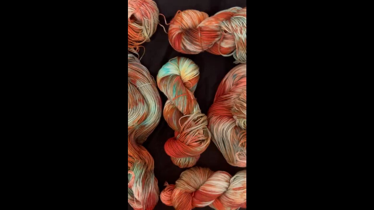 Snow dyed yarn