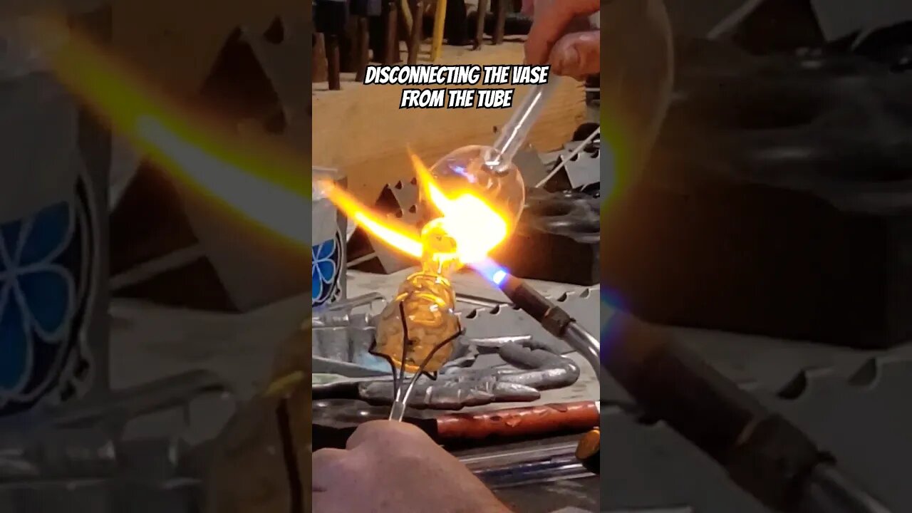 Hello! Watch Donald disconnect the vase from the tube during a demo! #glassblowing #glass