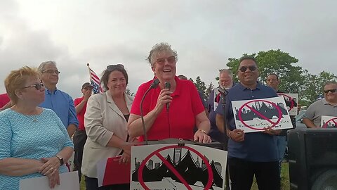 James Sanders The Opposition to @GovKathyHochul @NYCMayor #migrant #migrants Aqueduct Racetrack