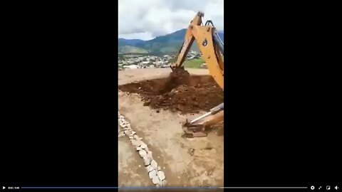 Citizen's Of Aguililla Destroying Military Helipad As Soldier's Watch !