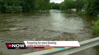 Residents urged to monitor Fox River water levels