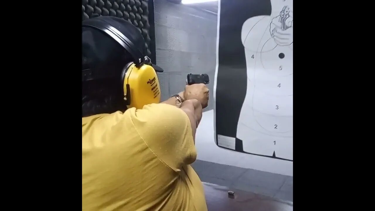 treino básico tiro barricado
