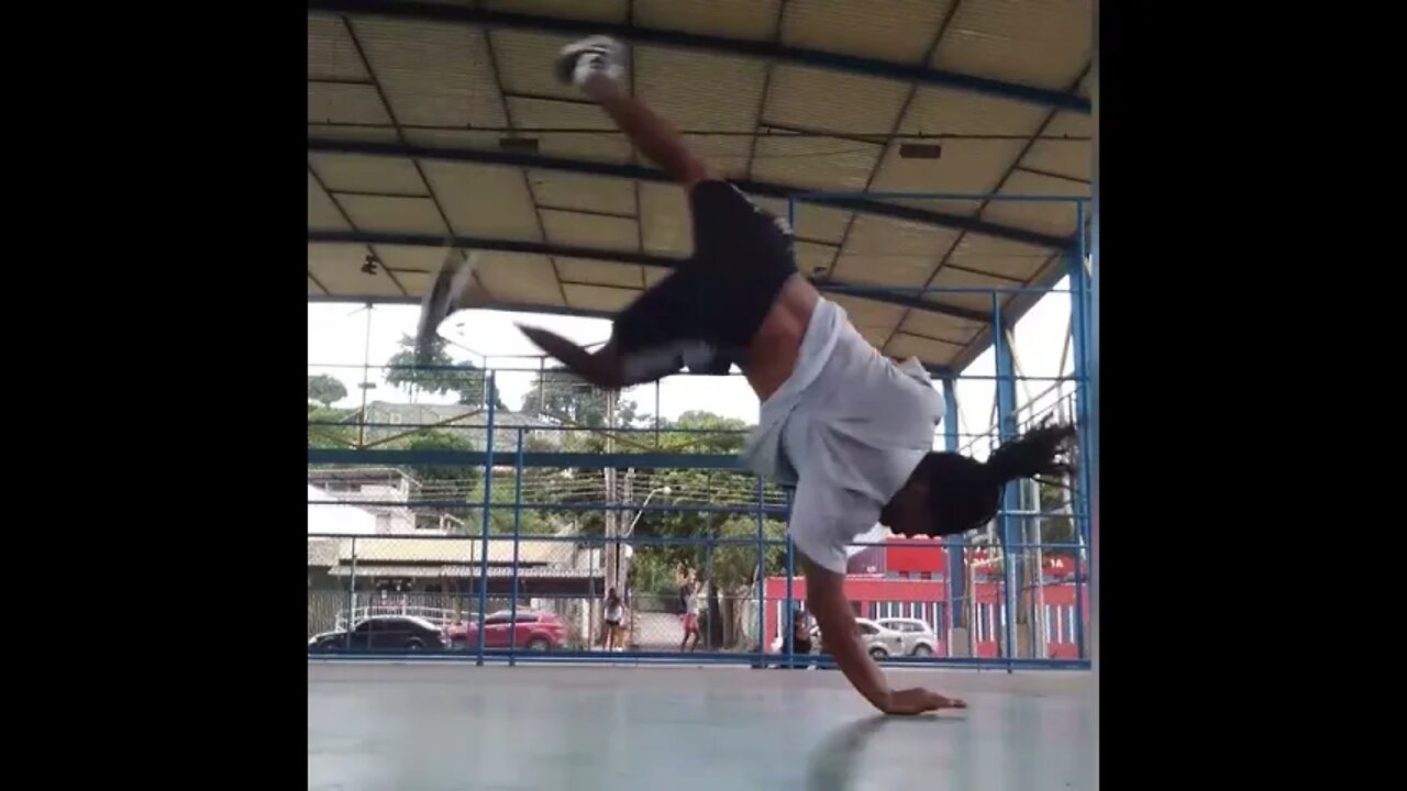 ストリートでブレイクダンス切り抜き動画 BBOYタッシオ BBOYジャッパ - Bboy Tácio Bboy Jahpa vídeos de cortes de Breaking na rua