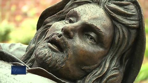 St. Norbert putting up new sculpture on campus