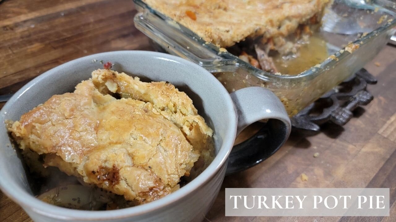 HOMEMADE TURKEY POT PIE | USING GLUTEN-FREE CRUST | PERFECT WINTER DINNER