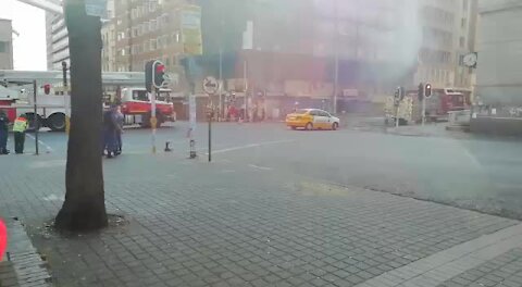 UPDATE 3 - Confusion over cause of fire in Joburg building (LhL)