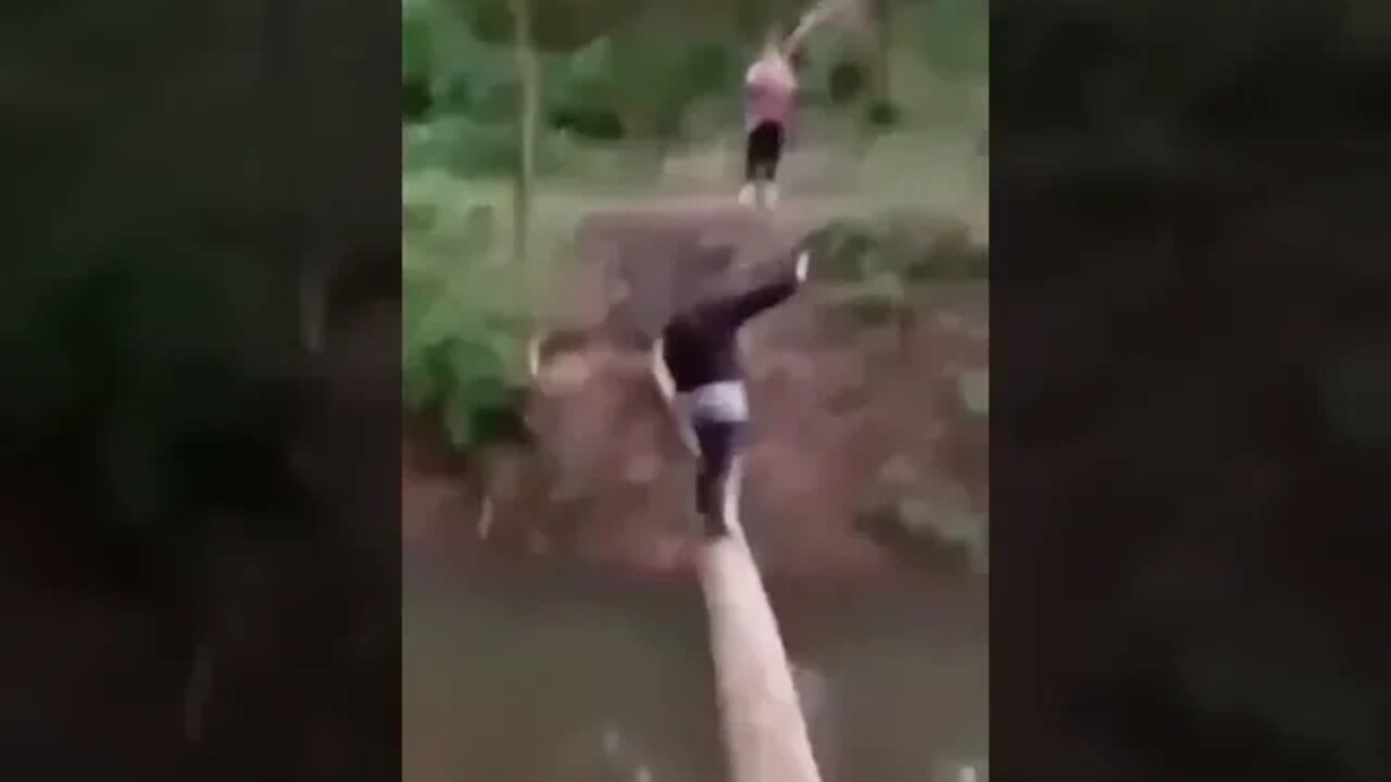 الخوف والتردد والسقوط في الماء