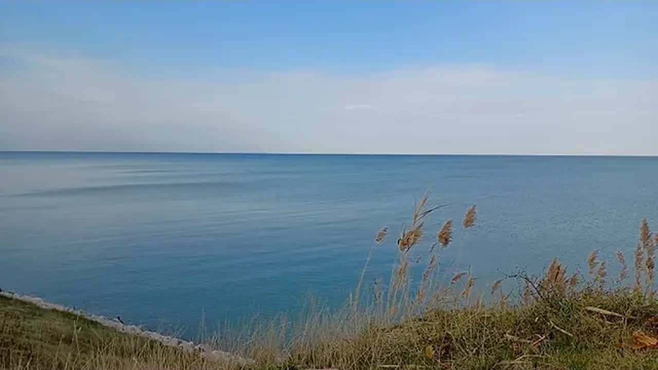 Lake Erie is Eerily Quiet as the Snowstorm Approaches ~ November 26, 2023