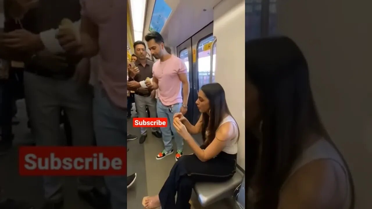Kiara advani in metro 🚇 #varundhawan #kiaraadvani #bollywood