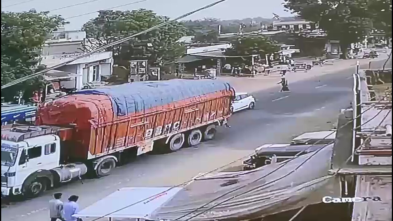 omg -: road accident