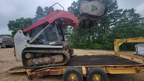 CHAINING DOWN THE BEAVER (our SKIDSTEER)