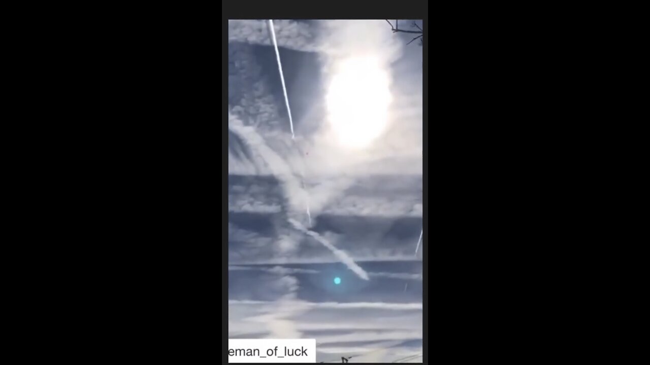 CHEMTRAILS ALL OVER THE WORLD😮‍💨TO MAKE US CATCH THE COLD🤧💨✈️☢️