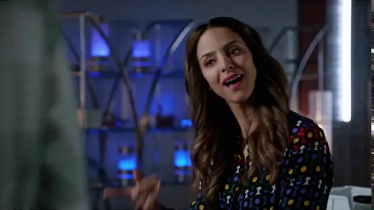 Legends of Tomorrow takes a jab at FE
