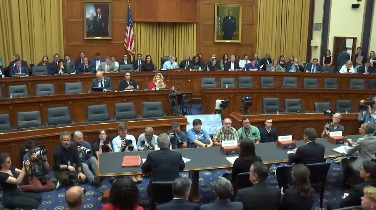 Democrats Vote To Censor RFK Jr At A Censorship Hearing