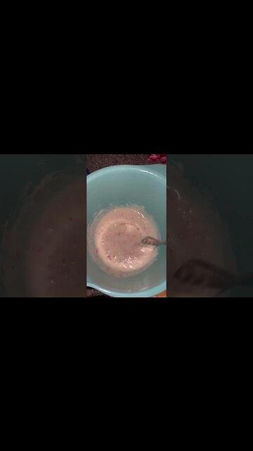 Happy Valentine’s Day | 2 Ingredient Pink Cookies N Creme Potato Chips