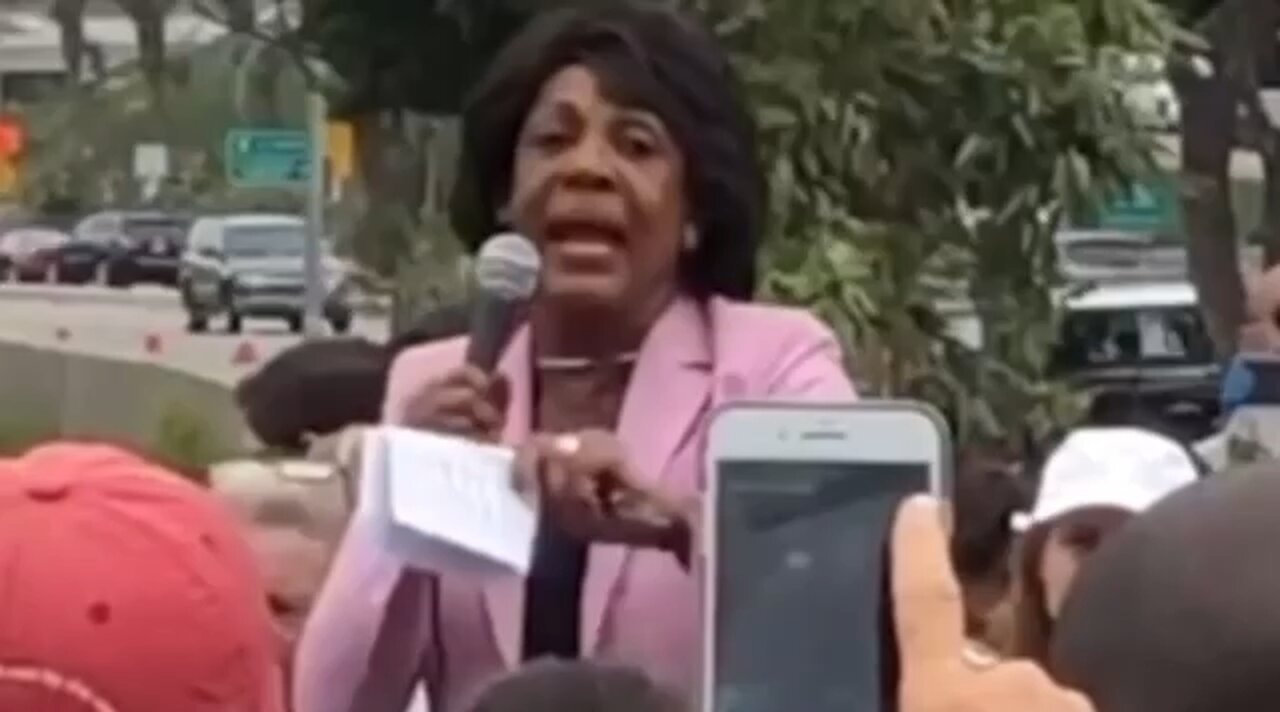 Maxine Waters says if you don’t agree with her… you’re racist