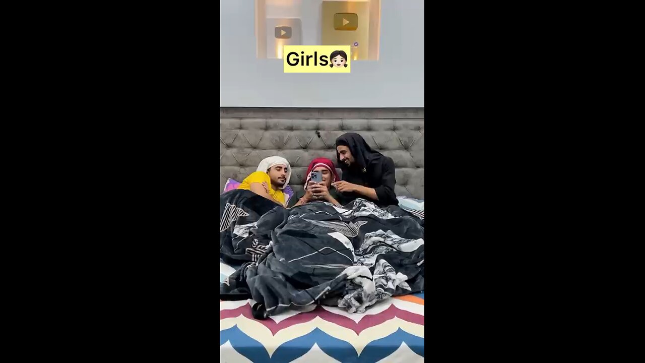 girls vs boys sleeping 🥱🥱 test #trending #shorts #viral #comedy #funny