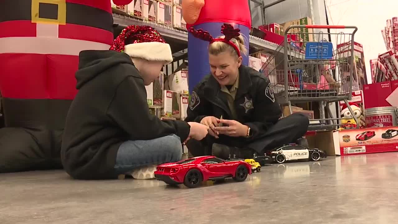 Shop with a sheriff program helps children enjoy Christmas