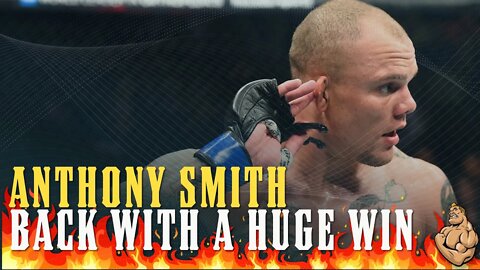 Anthony Smith Crushes Clark During the Tyson Fight