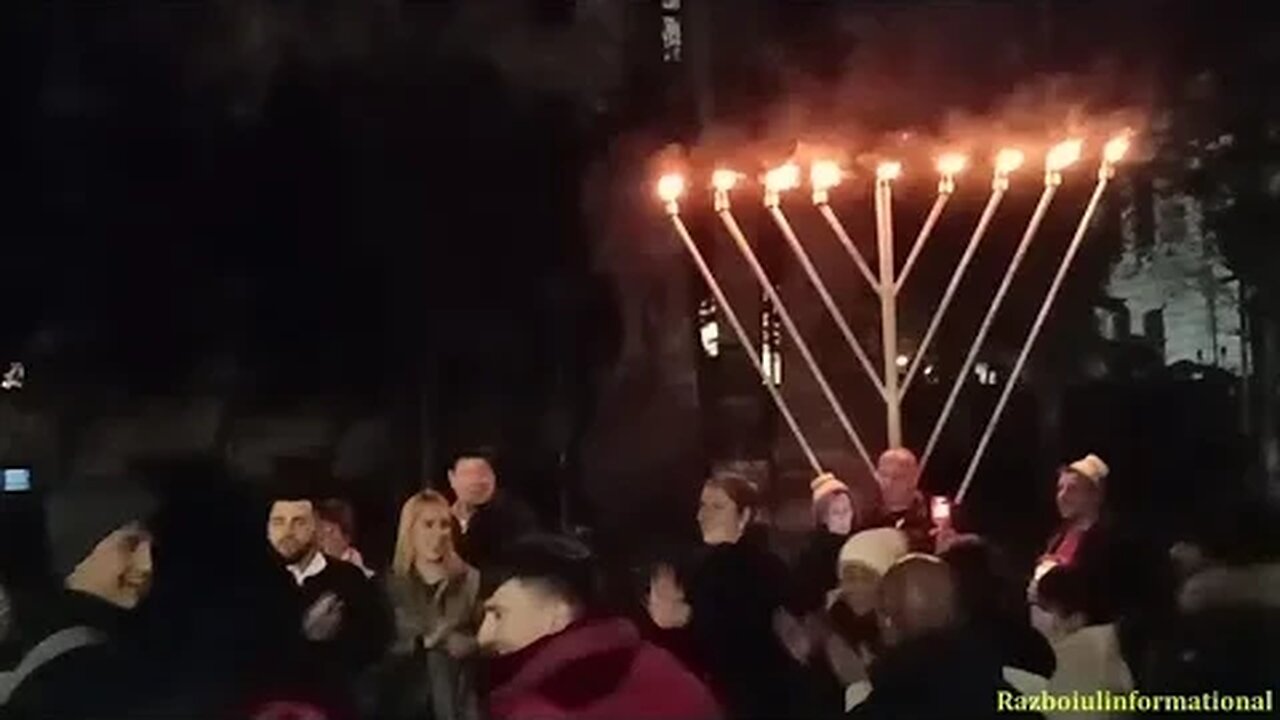 🕎 Colindătorii, menora și Rabinul