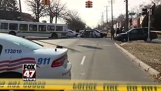 2 people die after their car crashes into Detroit bus